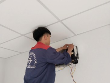 SỬA CHỮA - VỆ SINH MÁY LẠNH UY TÍN QUẬN BÌNH TÂN - TÊN LỬA