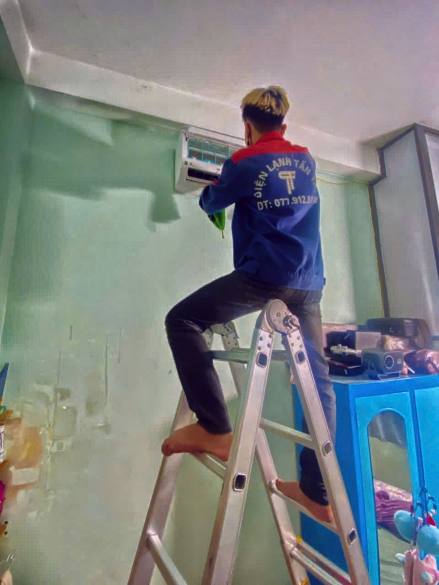 ĐIỆN LẠNH TẤN TÀI